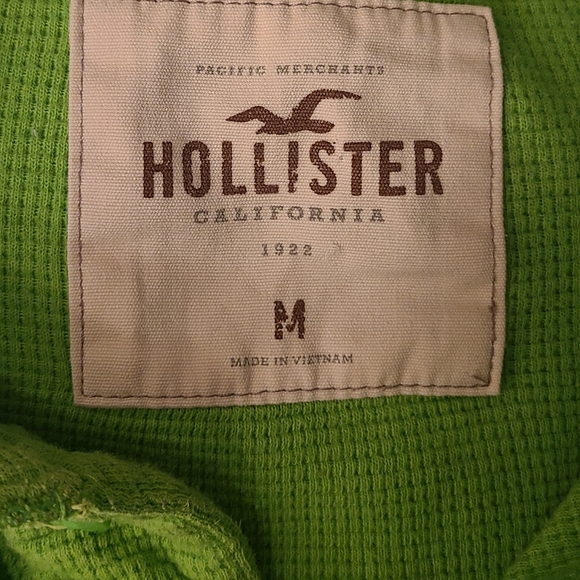Hollister size M green top - Picture 9 of 10